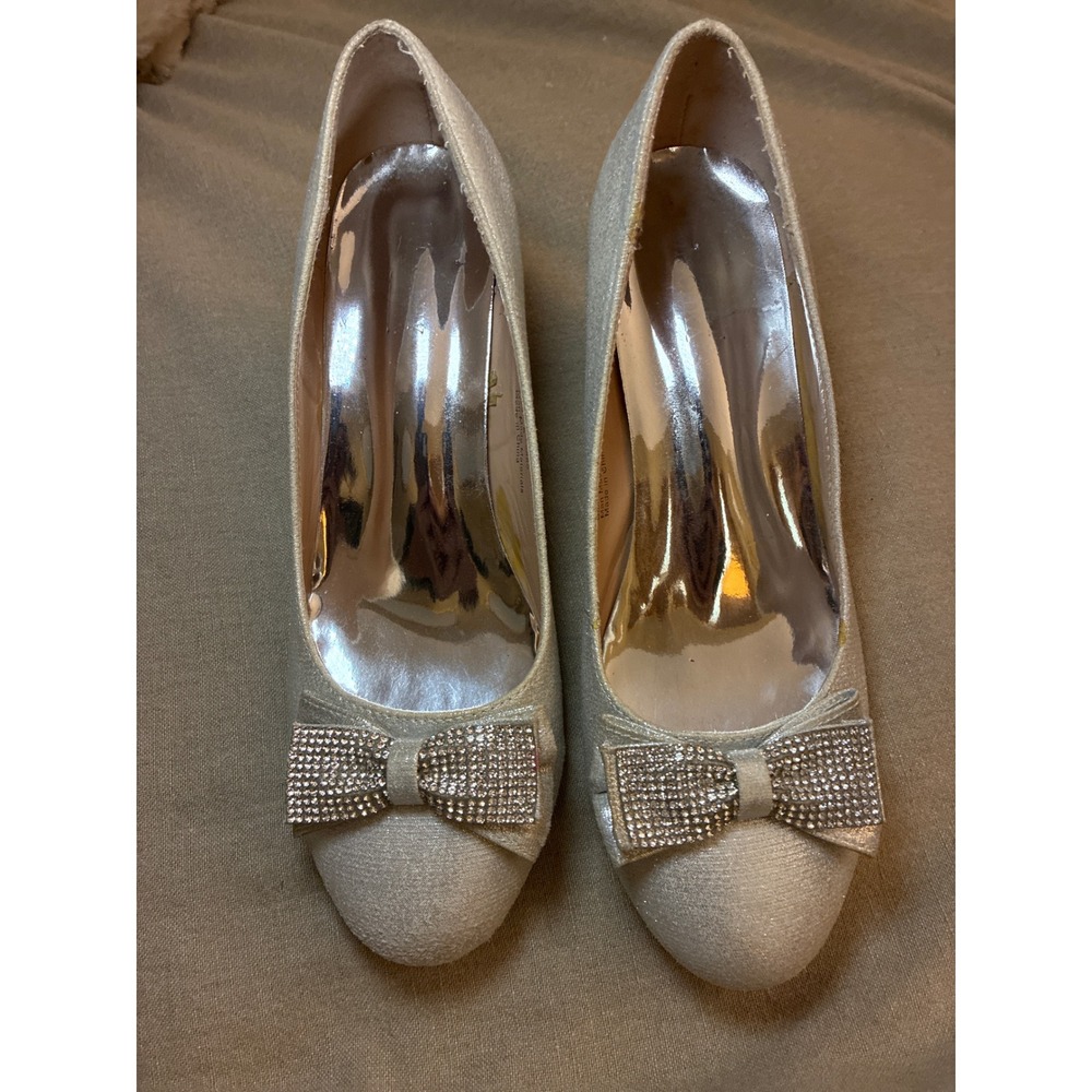 Badgley Mischka Silver Glitter Rhinestone Bow Block Heel Pumps BM89860 Womens 5